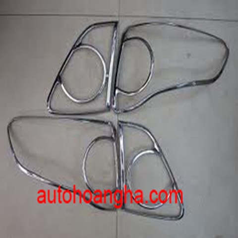 Chụp kính hậu Captiva 