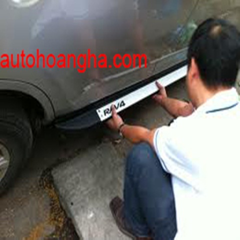 Bậc lên xuống RAV4