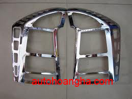 Viền đèn sau mạ crom